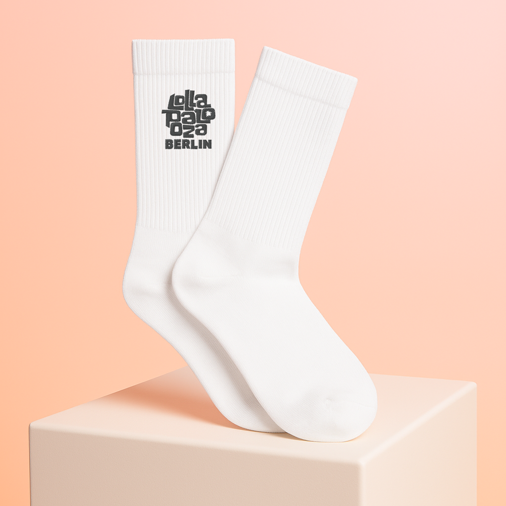 Signature tennis socks - black embroidery